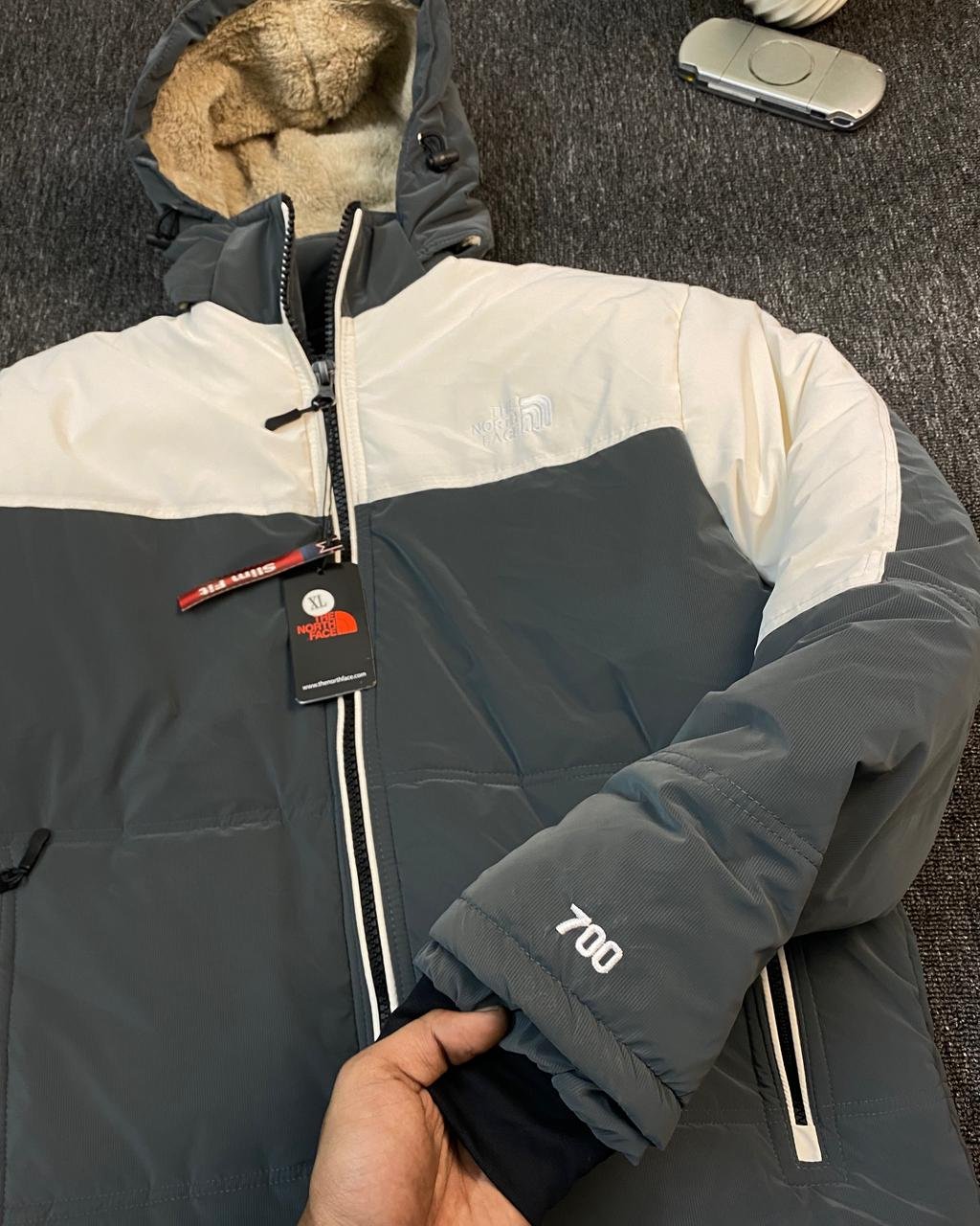 NORTHFACE JACKET - Image 9