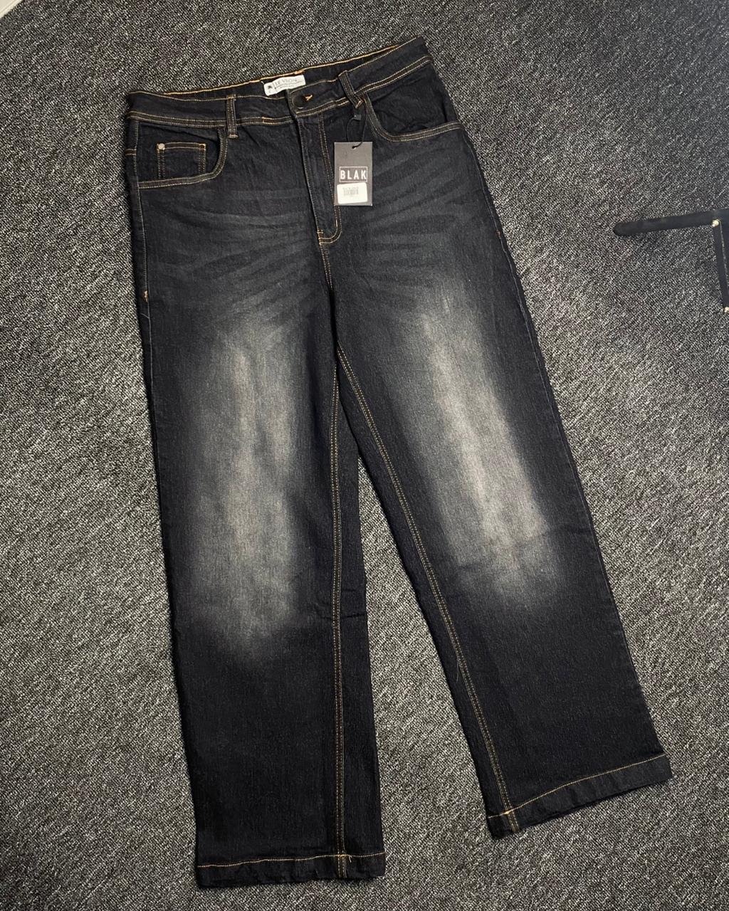 STRAIGHT CUT BAGGY DENIM PANTS
